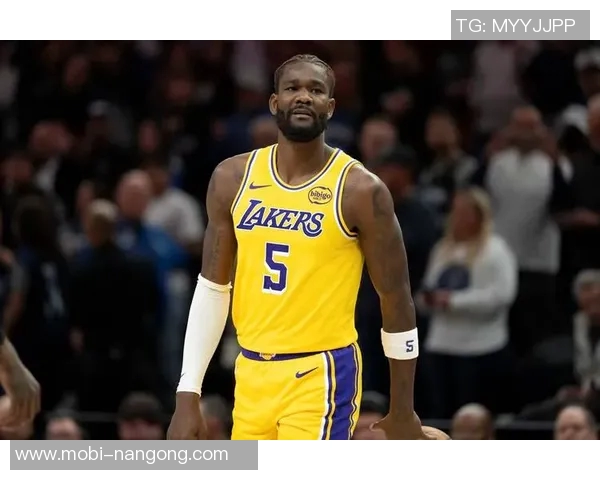 艾顿进攻乏力湖人胜率提升难以为继如何在交易截止日前补强阵容